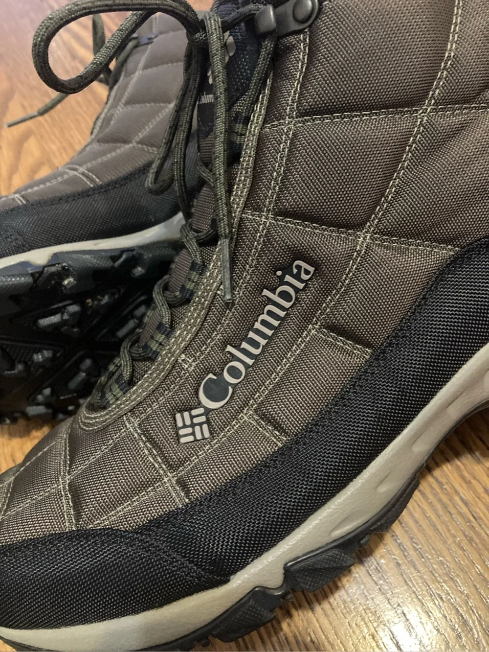 Columbia campfire waterproof